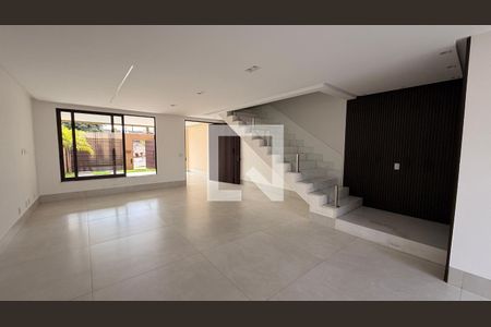 Sala de casa à venda com 3 quartos, 190m² em Jardim América, Goiânia