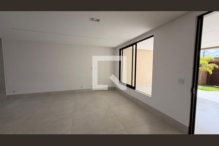 Sala de casa à venda com 3 quartos, 190m² em Jardim América, Goiânia