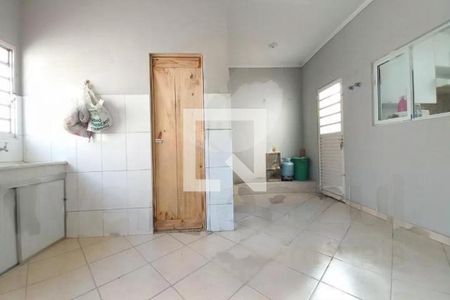 Casa para alugar com 4 quartos, 226m² em Vila Perseu Leite de Barros, Campinas