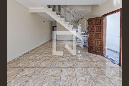 Casa para alugar com 3 quartos, 220m² em Jardim Sao Jose, São Paulo