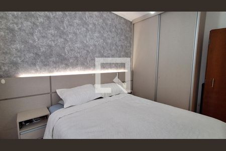 Suíte  de apartamento à venda com 3 quartos, 132m² em Campestre, São Caetano do Sul