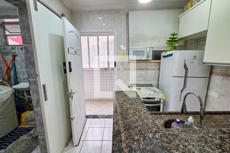Cozinha de kitnet/studio para alugar com 1 quarto, 50m² em Forte, Praia Grande