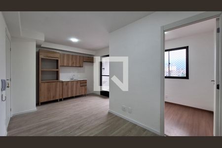 Sala/Cozinha de apartamento para alugar com 2 quartos, 38m² em Lapa de Baixo, São Paulo