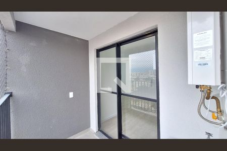 Varanda e área de serviço de apartamento para alugar com 2 quartos, 38m² em Lapa de Baixo, São Paulo