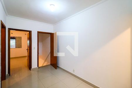 Casa à venda com 3 quartos, 250m² em Parque Arariba, São Paulo