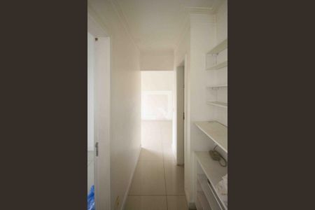 Corredor de apartamento para alugar com 3 quartos, 69m² em Vila Prudente, São Paulo
