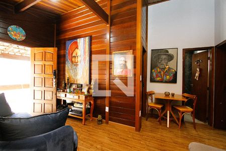 Sala de casa à venda com 3 quartos, 260m² em Salgado Filho, Belo Horizonte