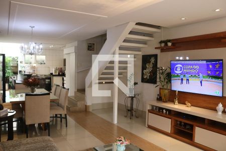 Sala de casa para alugar com 2 quartos, 121m² em Pompeia, São Paulo