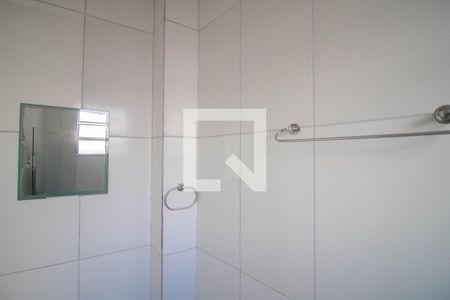 Banheiro social de casa para alugar com 1 quarto, 40m² em Jardim Peri, São Paulo