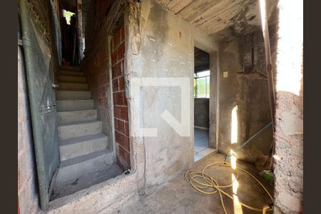 Hall de entrada de casa para alugar com 2 quartos, 75m² em Nossa Sra. de Lourdes, Juiz de Fora