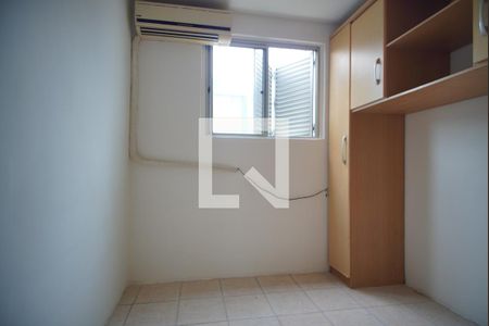 Quarto 2 de apartamento para alugar com 2 quartos, 40m² em Rubem Berta, Porto Alegre