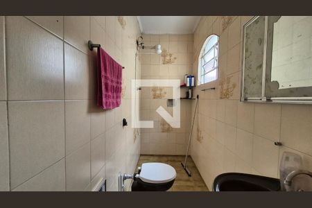 Banheiro  de casa para alugar com 4 quartos, 182m² em Vila Humaita, Santo André