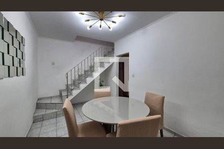 Sala  de casa para alugar com 4 quartos, 182m² em Vila Humaita, Santo André
