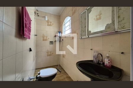 Banheiro  de casa para alugar com 4 quartos, 182m² em Vila Humaita, Santo André