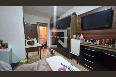 Casa para alugar com 2 quartos, 250m² em Jardim Guarapiranga, São Paulo