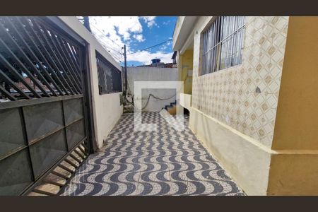 Casa à venda com 2 quartos, 140m² em Jardim Cliper, São Paulo