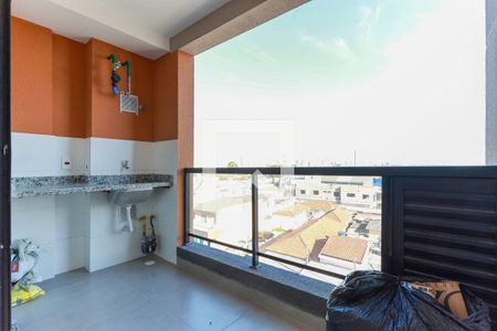 Varanda e área de serviço de apartamento para alugar com 2 quartos, 40m² em Carandiru, São Paulo