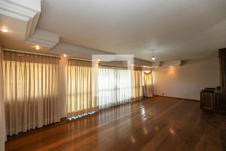 Sala de casa para alugar com 4 quartos, 380m² em Jardim Campinas, Campinas
