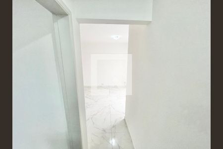 Corredor de apartamento para alugar com 2 quartos, 60m² em Lauzane Paulista, São Paulo