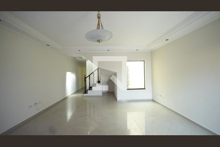 Sala de casa à venda com 3 quartos, 242m² em Parque das Nações, Santo André