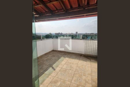 Varanda da Sala/cozinha de casa para alugar com 2 quartos, 74m² em Ouro Preto, Belo Horizonte