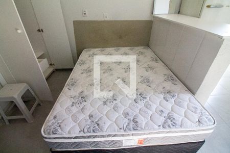 Sala / Quarto - Studio de kitnet/studio para alugar com 1 quarto, 17m² em Campo Belo, São Paulo