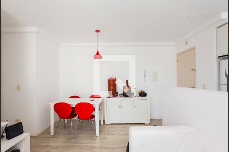 Cozinha de apartamento à venda com 2 quartos, 101m² em Lindoia, Curitiba