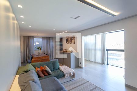 Sala de casa à venda com 3 quartos, 430m² em Cândida Ferreira, Contagem