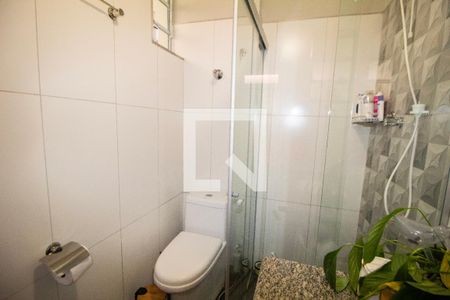 Banheiro Social  de casa para alugar com 1 quarto, 32m² em Alto Caiçaras, Belo Horizonte