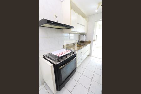Cozinha de apartamento para alugar com 3 quartos, 130m² em Patamares, Salvador