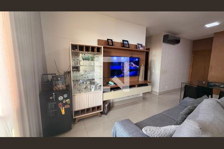 Sala de apartamento à venda com 2 quartos, 65m² em Jardim América, Goiânia