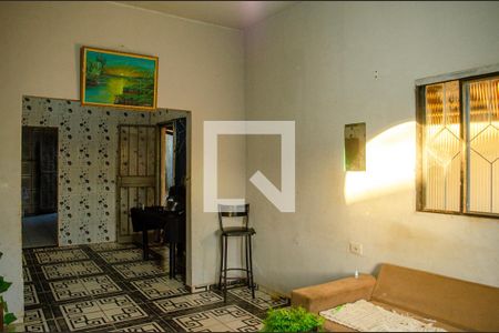 Sala  de casa à venda com 3 quartos, 90m² em Jardim Dom Fernando Ii, Goiânia