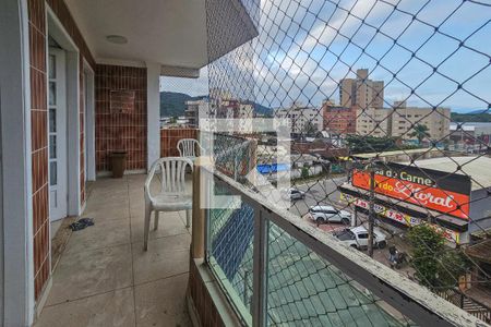 Apartamento para alugar com 3 quartos, 165m² em Balneario Guarujá, Guarujá