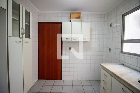 Cozinha de apartamento para alugar com 2 quartos, 61m² em Jardim Sandra, Sorocaba