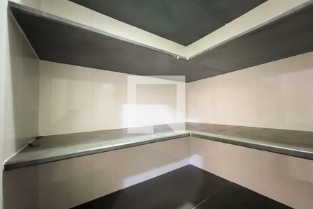 Despensa de casa de condomínio para alugar com 3 quartos, 527m² em Vila Santana, Valinhos