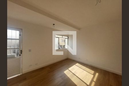 Sala de casa de condomínio à venda com 3 quartos, 117m² em Vila Sao Paulo, São Paulo