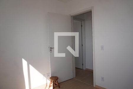 Quarto 1 de apartamento para alugar com 2 quartos, 50m² em Jardim Sao Luiz, Embu das Artes
