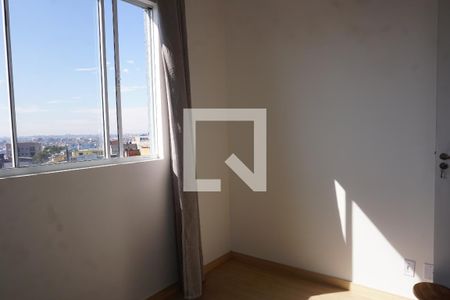 Quarto 1 de apartamento para alugar com 2 quartos, 50m² em Jardim Sao Luiz, Embu das Artes