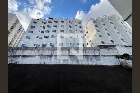 Vista da Sala de apartamento para alugar com 2 quartos, 81m² em São Mateus, Juiz de Fora