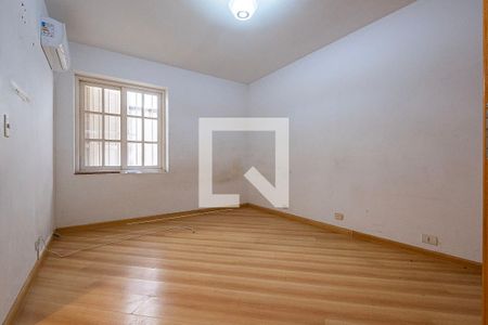 Suíte de casa à venda com 3 quartos, 300m² em Alto de Pinheiros, São Paulo