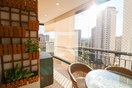 Varanda de apartamento à venda com 3 quartos, 132m² em Santo Amaro, São Paulo