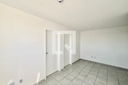 Sala de apartamento para alugar com 2 quartos, 46m² em Jardim Lourdes, Ferraz de Vasconcelos