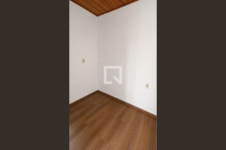 Quarto de casa para alugar com 1 quarto, 36m² em Rocha, São Gonçalo