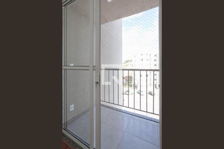 Varanda da sala de apartamento à venda com 2 quartos, 48m² em Palmares, Belo Horizonte