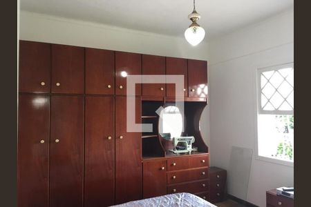 Casa à venda com 2 quartos, 257m² em Parque Vitoria, São Paulo