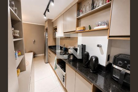 Cozinha de apartamento à venda com 2 quartos, 60m² em Olaria, Canoas