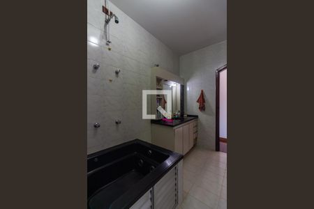 Banheiro 1 de casa à venda com 3 quartos, 215m² em Jaguaribe, Osasco