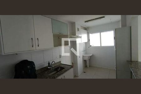 Cozinha de apartamento para alugar com 2 quartos, 60m² em Buritis, Belo Horizonte
