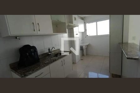 Cozinha de apartamento para alugar com 2 quartos, 60m² em Buritis, Belo Horizonte
