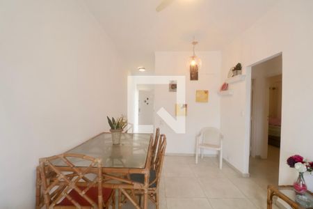 Sala de apartamento para alugar com 2 quartos, 62m² em Jardim Vitoria, Guarujá